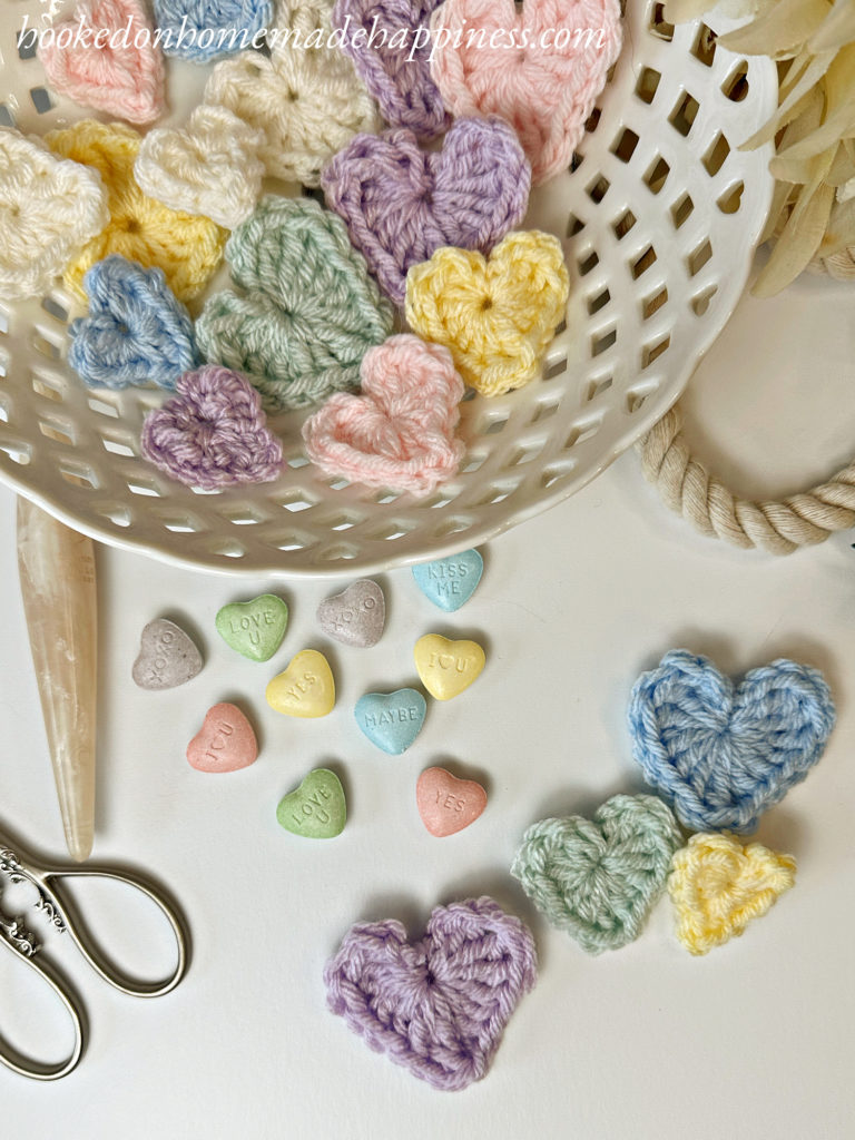 How to Crochet a Heart in 3 Sizes
