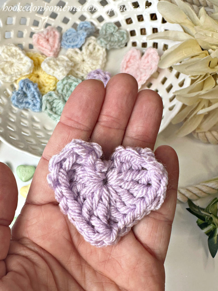 How to Crochet a Heart in 3 Sizes