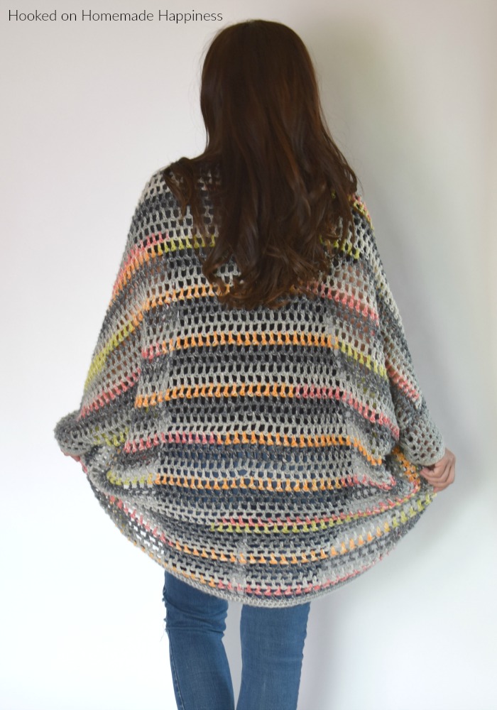 Urban Chic Cocoon Sweater Crochet Pattern - I really enjoy making cocoon sweaters. They're super easy to make and there are endless possibilities. Trust me when I say, any crocheter can make this Urban Chic Cocoon Sweater Crochet Pattern! If you can crochet a rectangle, you can make a cocoon sweater.