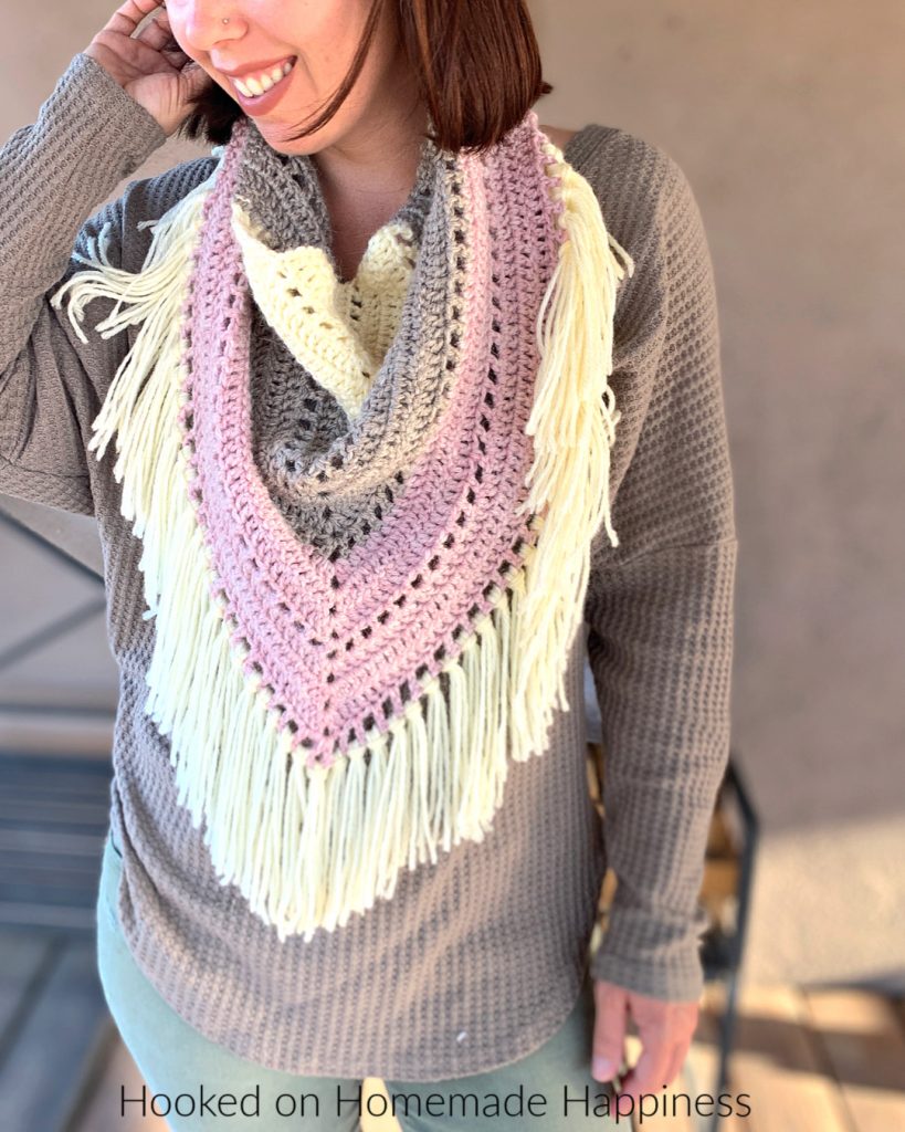 Piece of Cake Triangle Scarf - The Piece of Cake Triangle Scarf is just that...  a piece of cake! It's a super easy, beginner triangle scarf. And it's the perfect size for your favorite yarn cake! I used three colors I had in my stash, but I've also made this using one yarn cake.