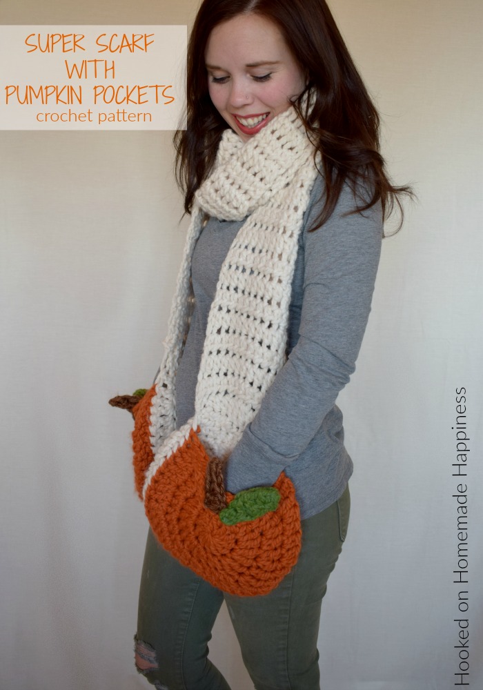 Super Scarf with Pumpkin Pockets Crochet Pattern - Is anyone else ready for everything pumpkin? I sure am! Including the pumpkin pockets in this Super Scarf with Pumpkin Pockets Crochet Pattern!