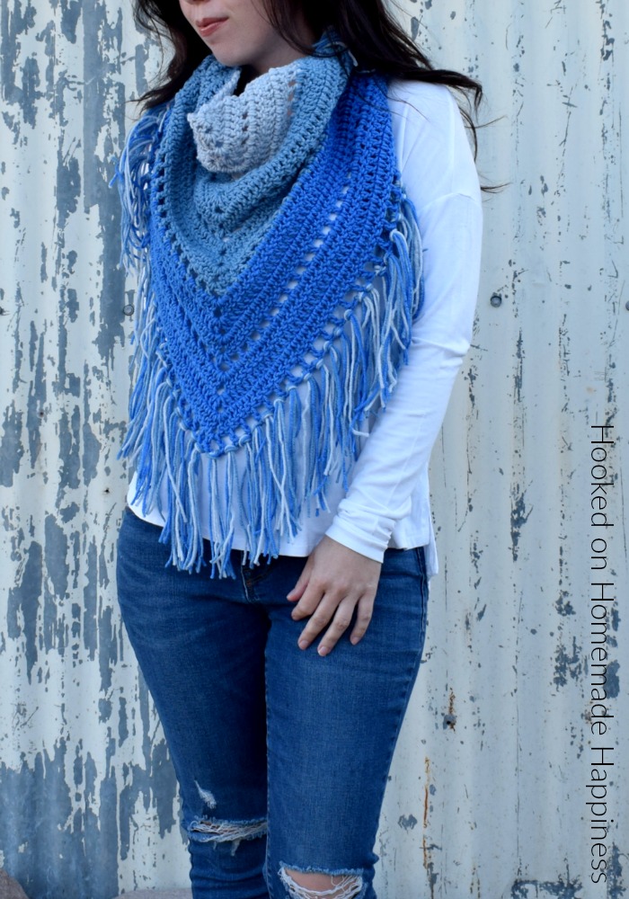 Piece of Cake Triangle Scarf - The Piece of Cake Triangle Scarf is just that... a piece of cake! It's a super easy, beginner triangle scarf. And it's the perfect size for your favorite yarn cake! I used three colors I had in my stash, but I've also made this using one yarn cake.