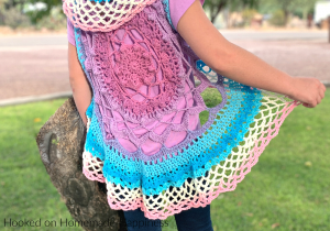 Mandala vest Crochet Pattern - Mandala vests are the perfect summer and spring accessory! I used one Lion Brand Mandala Cake for this pattern.