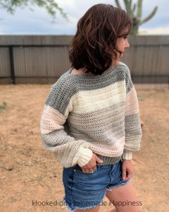 Everygirl Sweater Crochet Pattern - This comfy, easy to make sweater is the perfect addition to your fall wardrobe.