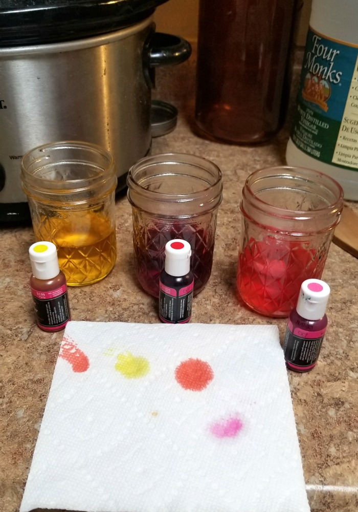 dyeing yarn in the slow cooker