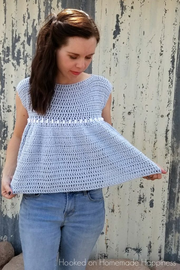 Peasant Top Crochet Pattern - Add this girly and flirty Peasant Top Crochet Pattern to your Spring closet! The ruffles add a feminine touch and they are so much easier to create than you might think.