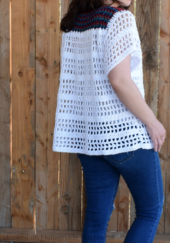 La Bonita Blouse Crochet Pattern - The La Bonita Blouse Crochet Pattern is the perfect comfy, casual top! It's light, airy, and flattering.