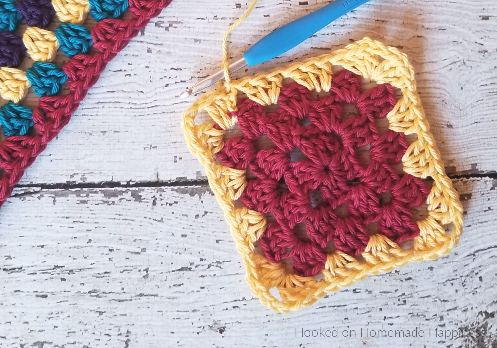 Basic Granny Square Crochet Pattern - I wanted to share with you all a classic... the Granny Square Crochet Pattern! So versatile, so many different version, so many ways to use them. This pattern is the basic granny square. You can use it to make blankets, tops, bags, coasters... endless possibilities!
