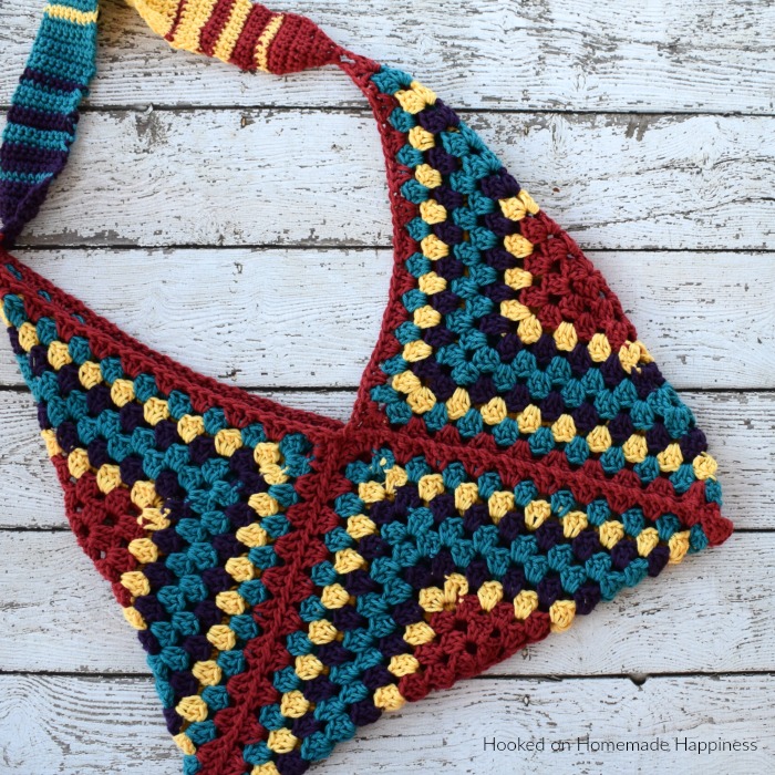 Hippie Sling Bag - The Hippie Sling Crochet Bag is my new favorite thing! It's such a fun shape, the colors are bright, and it's easy!