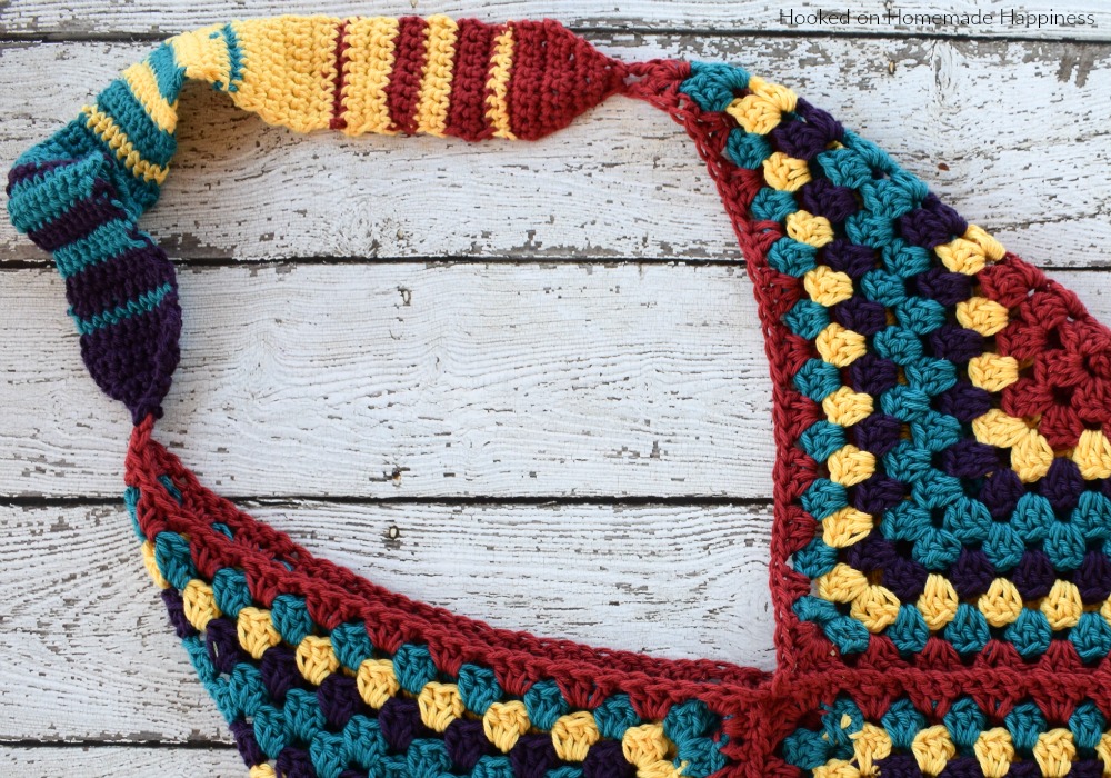 Hippie Sling Crochet Bag Pattern - Hooked on Homemade Happiness