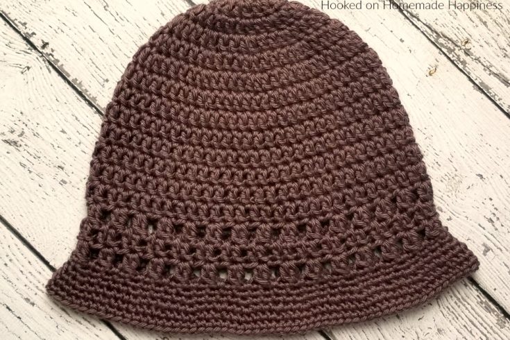 Everyday Bucket Hat Crochet Pattern - The Everyday Crochet Bucket Hat Pattern is a cute and comfortable hat. Plus, it's easy to make! #crochethat #crochetbeanie #freecrochetpattern