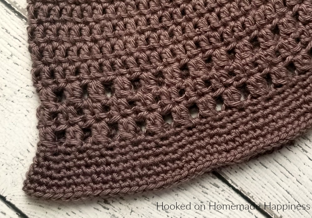 Everyday Bucket Hat Crochet Pattern - The Everyday Crochet Bucket Hat Pattern is a cute and comfortable hat. Plus, it's easy to make! #crochethat #crochetbeanie #freecrochetpattern