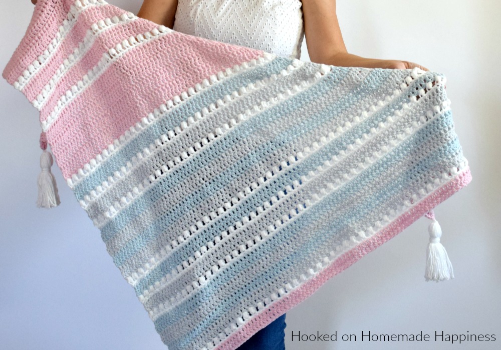 Daydreamer Wrap Crochet Pattern - The Daydreamer Crochet Wrap Pattern is make with some of the softest acrylic yarn ever and lemme tell you... this wrap really does feel like a dream!