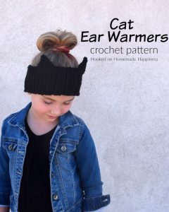 Cat Ear Warmers Crochet Pattern - Cat Ear Warmers Crochet Pattern starts with a simple textured ear warmer, with some cute cat ears sewn to the top! A cute and fun way to keep those ears warm this winter. 