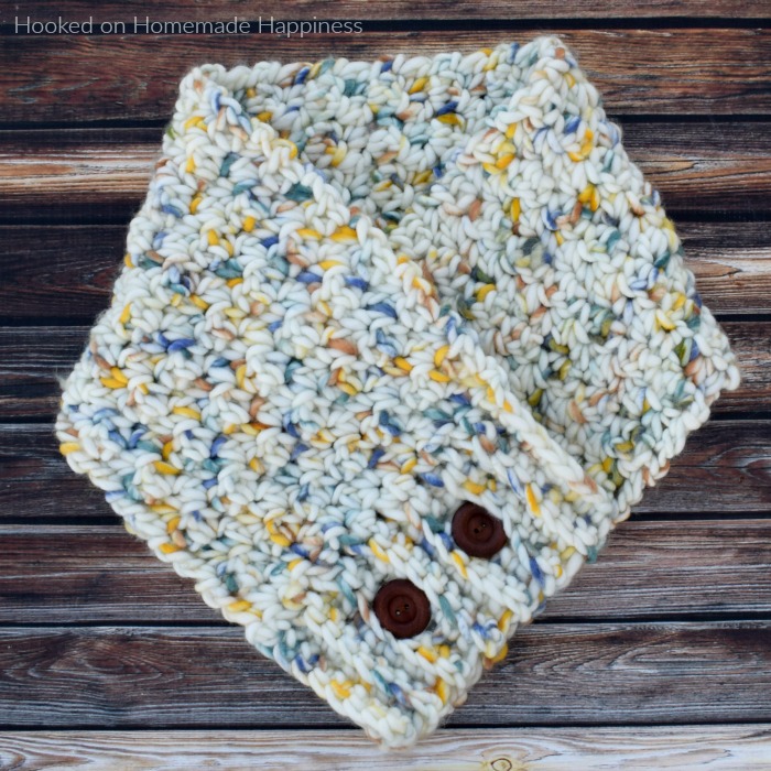 Chunky Buttoned Cowl Crochet Pattern - This Chunky Buttoned Cowl Crochet Pattern is big, bulky, and fabulous! I used this awesome yarn from Yarn Bee for this cowl and it created a beautiful texture.