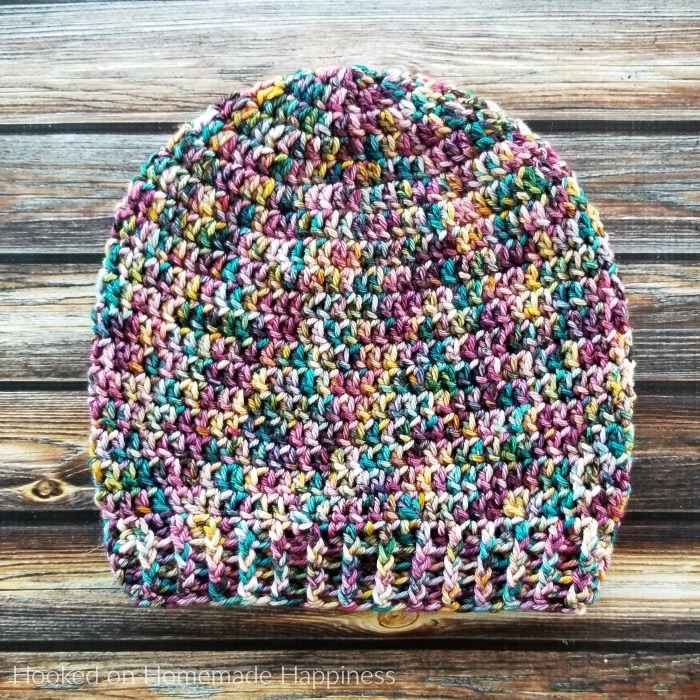 Basic Slouchy Beanie Crochet Pattern - This Basic Slouchy Beanie Crochet Pattern is a really easy pattern that can be finished in just an afternoon. The pattern can easily be adjusted with more or less slouch. However you prefer!