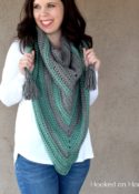 Easy All DC Triangle Scarf Crochet Pattern