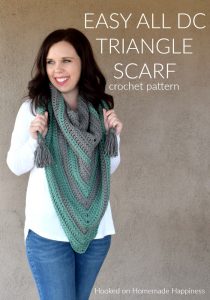 Easy All DC Triangle Scarf Crochet Pattern - This Easy All DC Triangle Scarf Crochet Pattern is just that… easy and all double crochet! It’s a great beginner pattern if you’ve never done a triangle scarf. This can be worn as a triangle scarf or as a shawl.