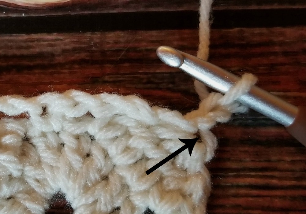 How to Crochet the Wheel Stitch - Hooked on Homemade Happiness