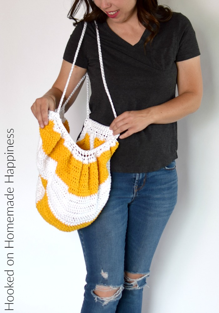 Circle-ish Market Bag Crochet Pattern - The Circle-ish Market Bag Crochet Pattern is made from a simple rectangle! This surprisingly simple market bag is large and sturdy enough to carry all your summer things. 