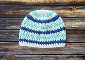 Basic Striped Beanie Crochet Pattern - This Basic Striped Beanie Crochet Pattern has endless color possibilities! This child sized beanie is an easy pattern and I have a video tutorial to show how I like to change colors when working in the round.