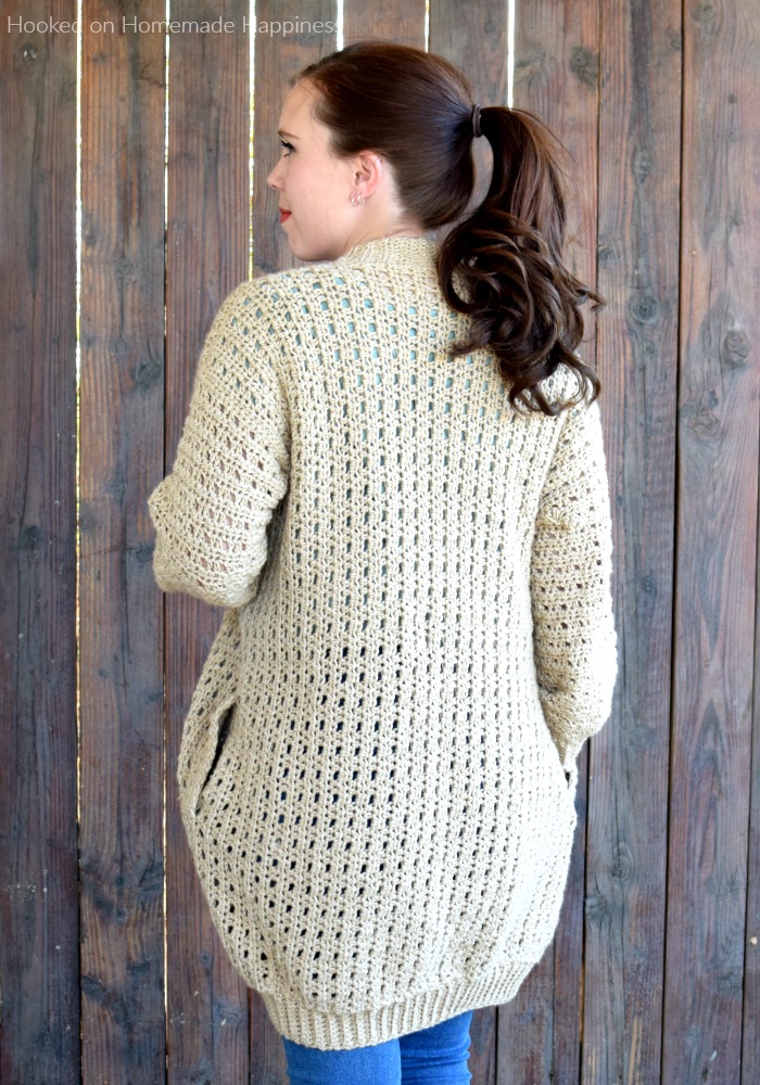 Cafe au Lait Cardigan Crochet Pattern - There is so much to love about the Cafe au Lait Cardigan Crochet Pattern. The seamless construction, the ribbing, the simple stitch, the POCKETS!