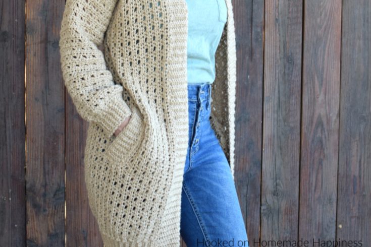 Cafe au Lait Cardigan Crochet Pattern - There is so much to love about the Cafe au Lait Cardigan Crochet Pattern. The seamless construction, the ribbing, the simple stitch, the POCKETS!