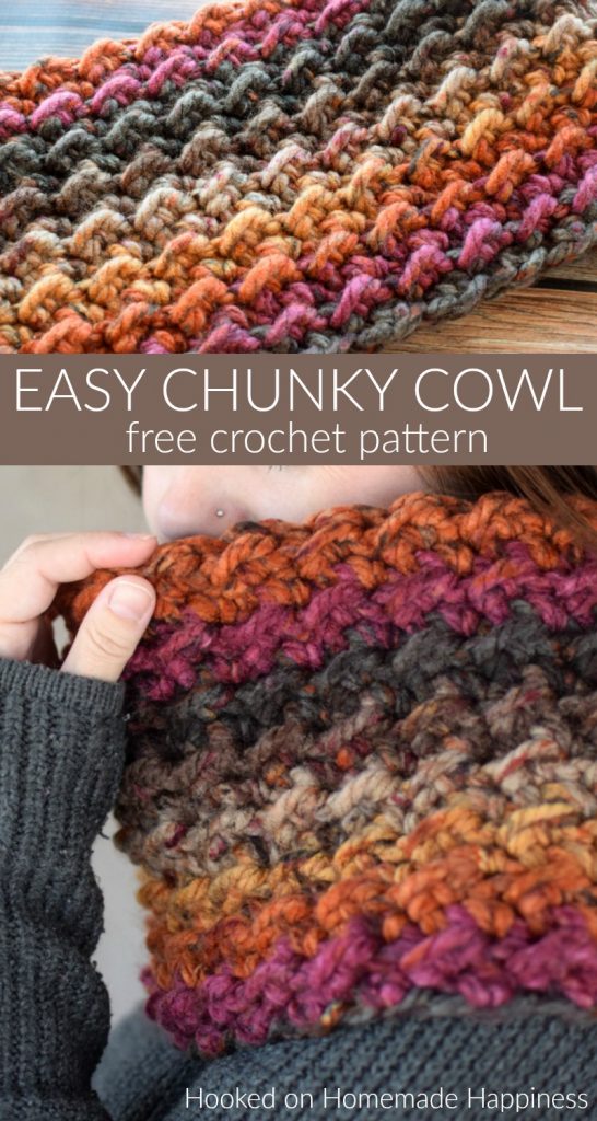 Easy Chunky Cowl Crochet Pattern - The Easy Chunky Cowl Crochet Pattern uses super bulky yarn and works up so fast! I love the texture this stitch adds to the super bulky yarn.