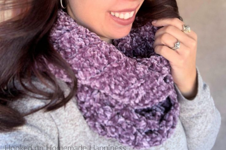 Easy Velvet Infinity Scarf Crochet Pattern - The Easy Velvet Infinity Scarf Crochet Pattern uses just 1 skein of Bernat Velvet yarn. The velvet yarn is so soft and luxurious. It makes such a soft and cozy winter scarf.