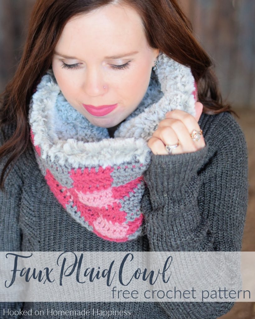 Faux Plaid Cowl Crochet Pattern - The Faux Plaid Cowl Crochet Pattern is the warmest cowl I have ever worn! It has a double layer of warmth from the faux fur sewn on the inside.