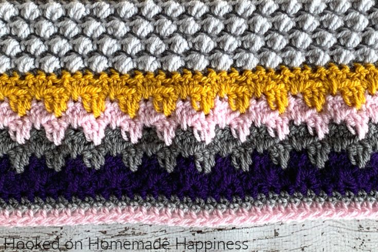 The first stitch for the Stitch Sampler Scrapghan is the Granny Spike Stitch! It's a lot like the classic granny stripe, but it has an added spike stitch which adds some texture and dimension.