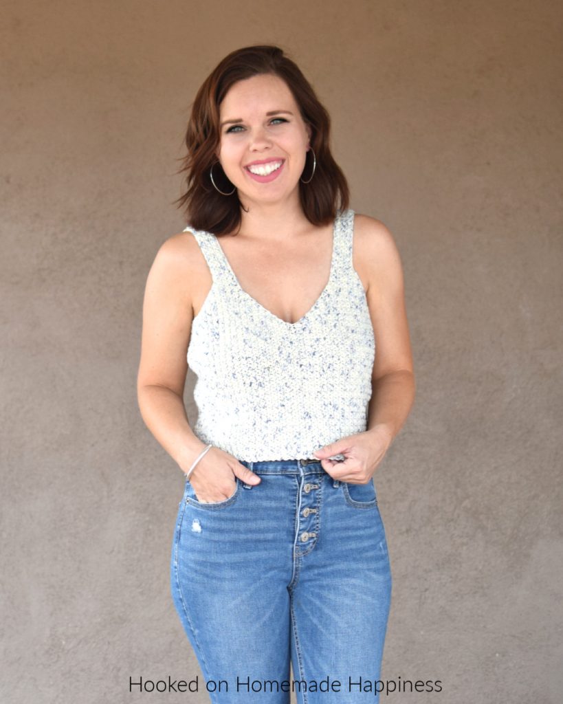 Crop Tank Top Crochet Pattern - The Crop Tank Top Crochet Pattern is made as one entire piece with very little sewing! Making (almost) no sew garments is my new favorite thing and this one fits right in.