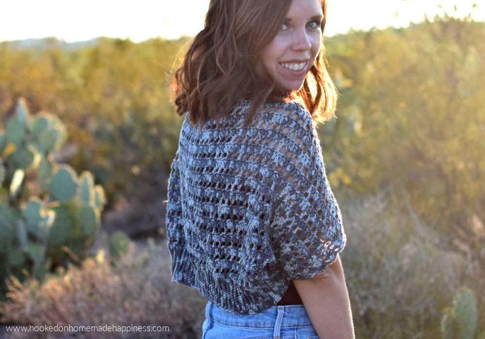 Sidewalk Shrug Crochet Pattern - The Sidewalk Shrug Crochet Pattern is a beginner friendly, lightweight shrug that is perfect for warm fall afternoons.