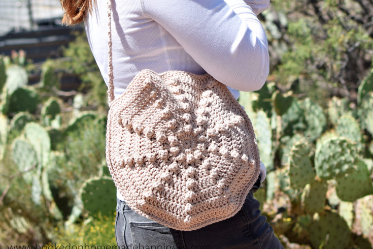 Sand Dollar Circle Bag Crochet Pattern - The Sand Dollar Circle Bag Crochet Pattern is the perfect small, summer bag.