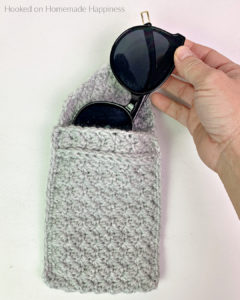Sunglasses Case Free Crochet Pattern: This easy Sunglasses Case Crochet Pattern works up so quick! It has a beautiful texture and uses one of my favorite crochet stitches, the Suzette Stitch.