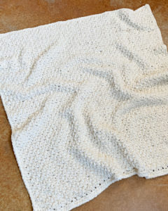 anket Crochet Pattern is named after the stitch used and is one of my favorite stitches. This pretty pattern is so easy to make and works up very quickly.