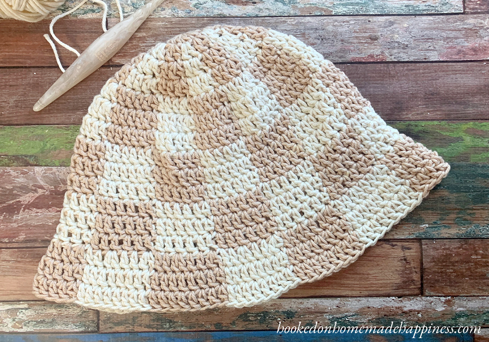 Checkerboard Bucket Hat Crochet Pattern - Hooked on Homemade Happiness