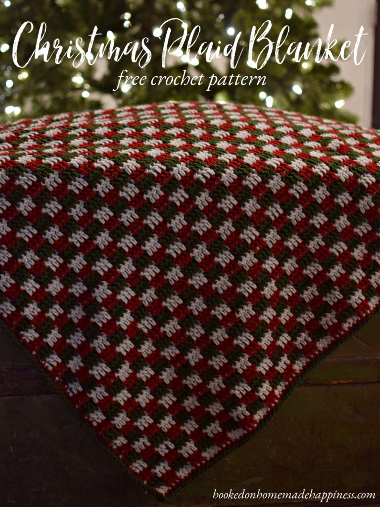 Christmas Plaid Blanket Crochet Pattern - This Christmas Plaid Blanket Crochet Pattern is made with just a 2 row repeat and without many ends to weave in!