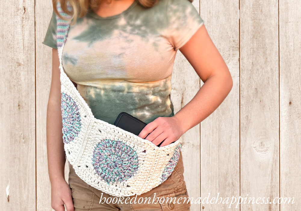 Hippie Sling Crochet Bag Pattern - Hooked on Homemade Happiness