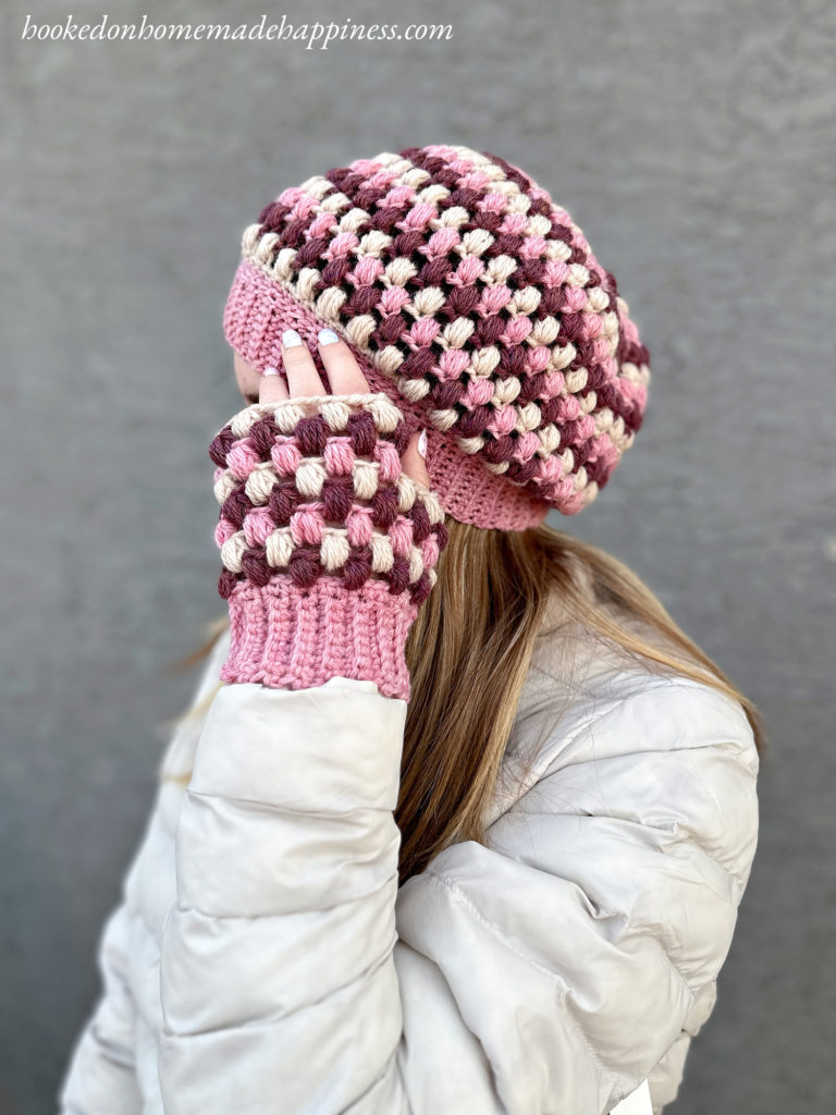 Quick Puff Stitch Crochet Mittens - A free crochet pattern