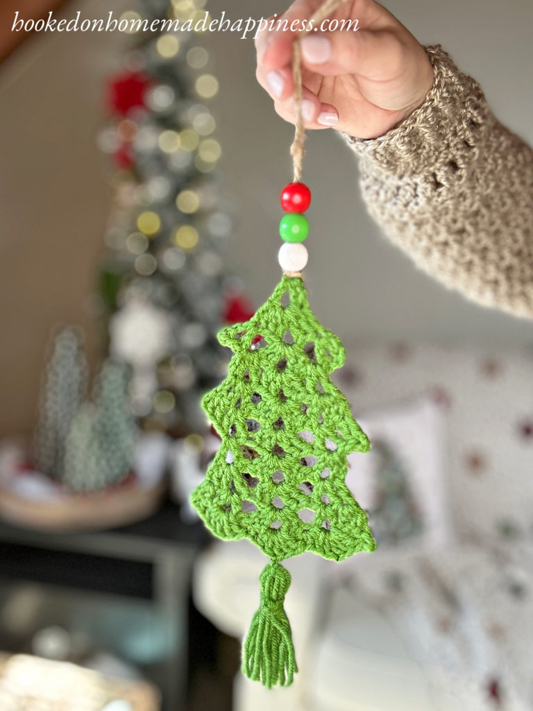 Christmas Tree Ornament Crochet Pattern