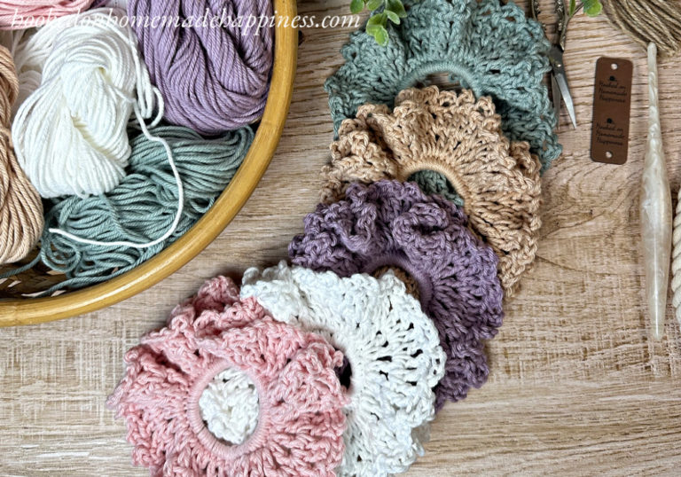 Easy Lace Scrunchie Crochet Pattern